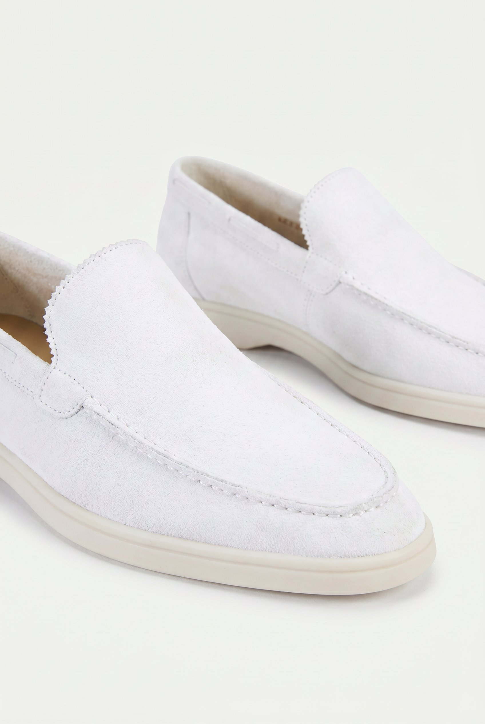 Moreno Classic Suède Loafer White